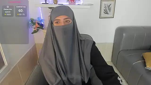 salma_arabicc — spanks x10